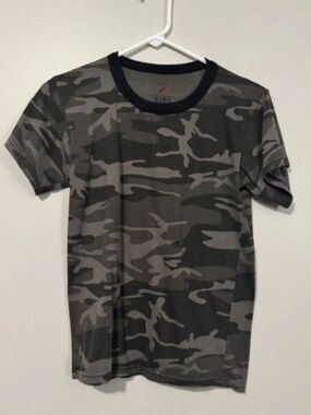 Kids Rothco Kids Short Sleeve Round Neck T Shirt Color Dark Camo Size Large
